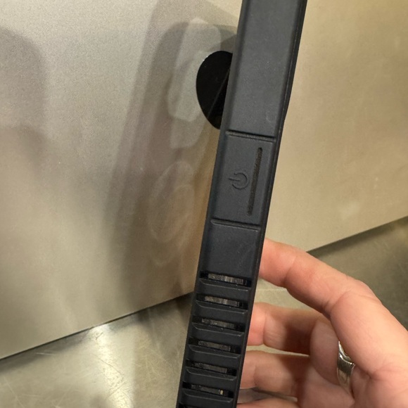 Rokform Eagle 3 Golf Case for 14 Pro Max - Picture 5 of 5